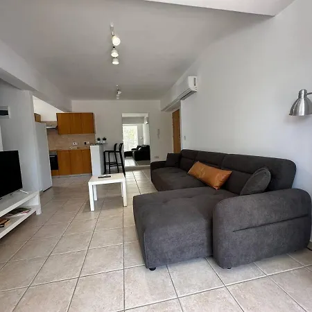 Spacious Center - 203 * Никосия